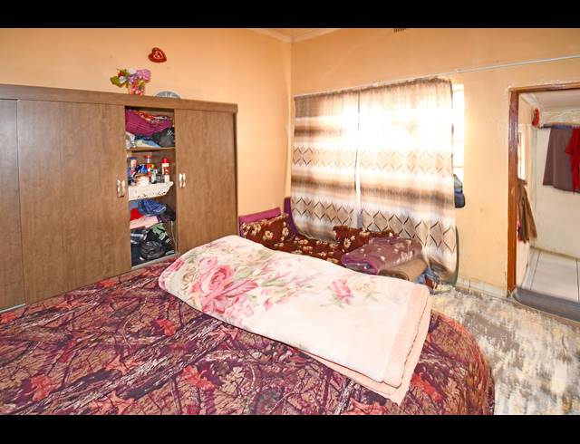 3 BEDROOM HOUSE FOR SALE IN MAYFAIR